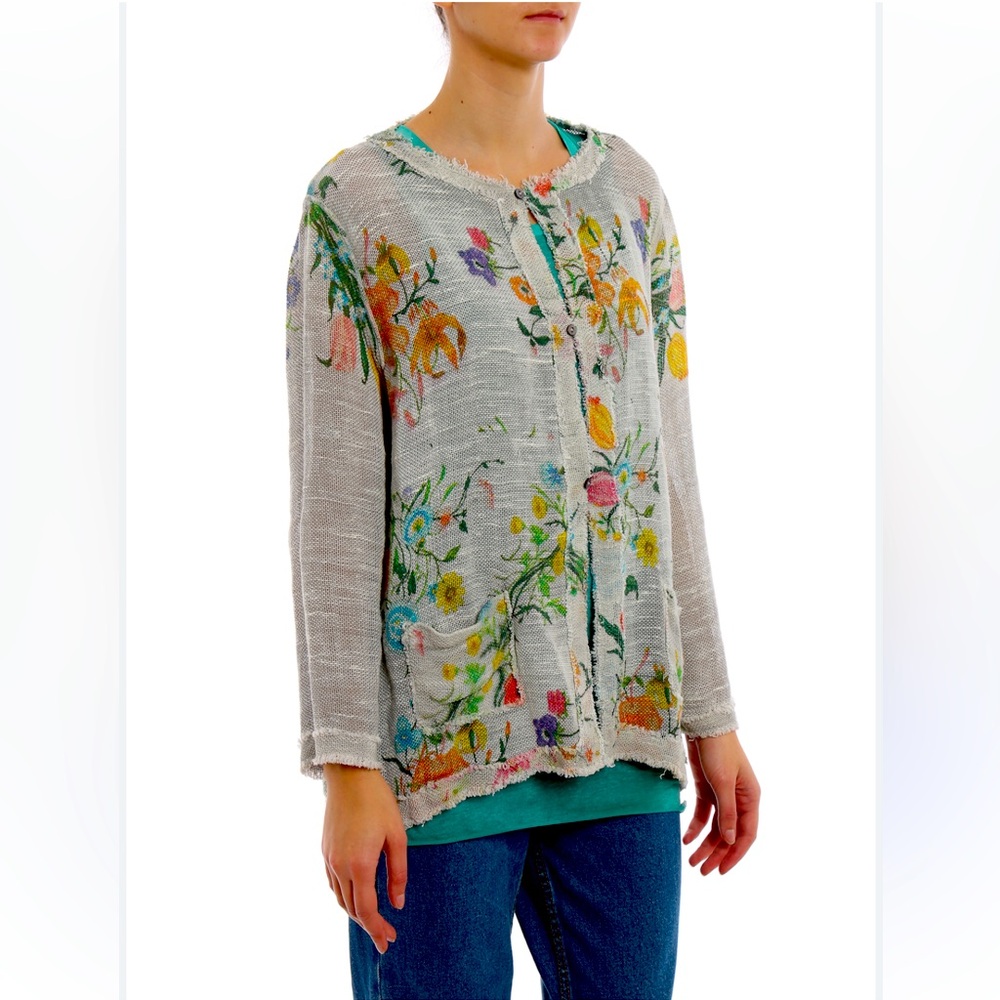 New Avant Toi floral cardigan. Blue. Size large. Button closure. Soft cotton.